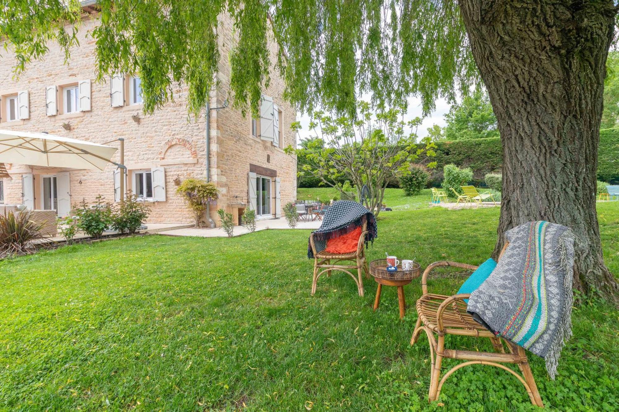 Studio Clos Des Renauds Charbonnieres  Exterior photo